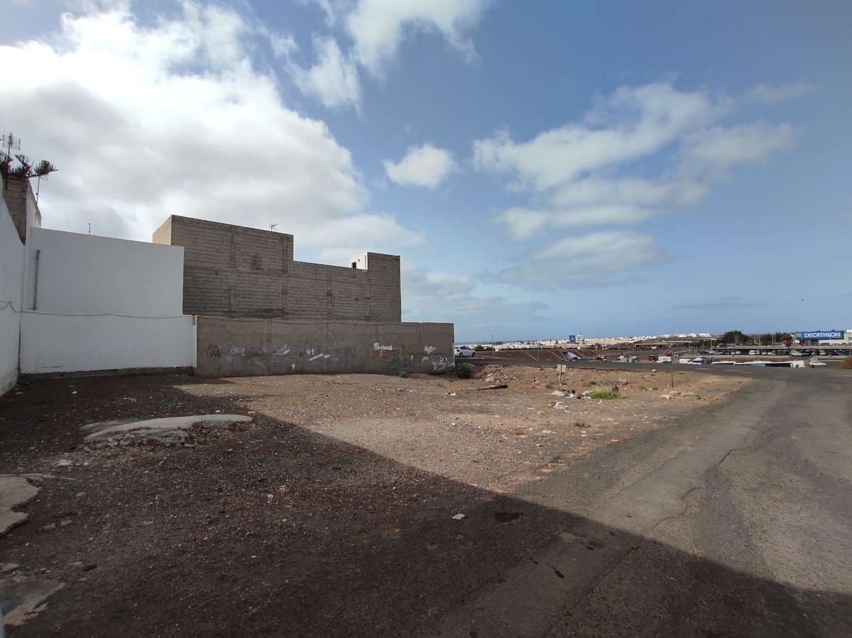 Imagen 1 de la propiedad Terreno urbano en Arrecife.