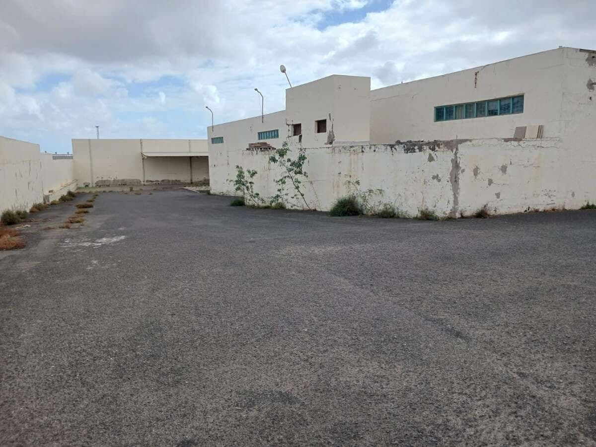 Imagen 3 de la propiedad Oportunidad Estratégica en el Corazón Industrial de Playa Honda