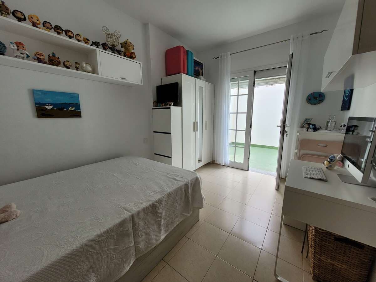Imagen 3 de la propiedad Amplio piso en excelente ubicación, Arrecife